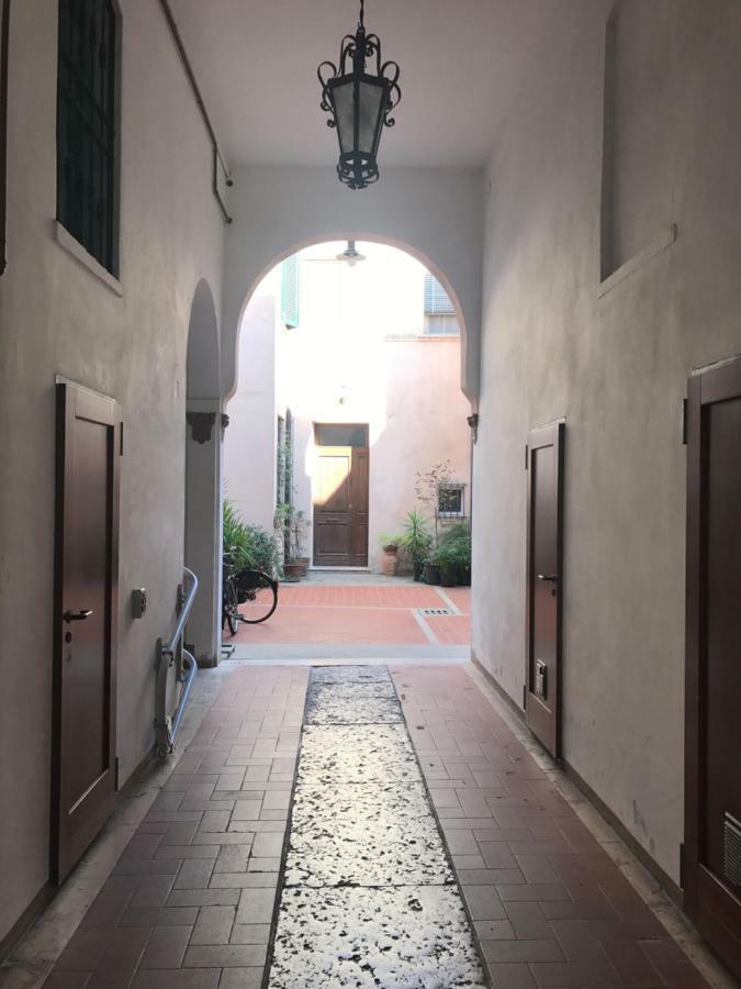 Elena Appartement Ferrara Buitenkant foto